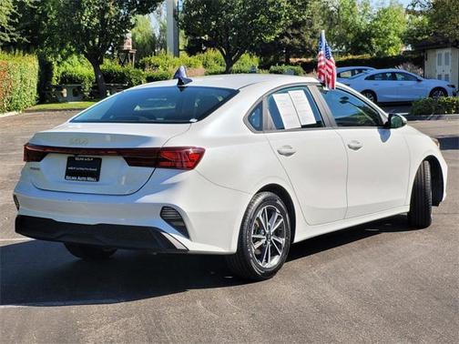 2022 Kia Forte LXS
