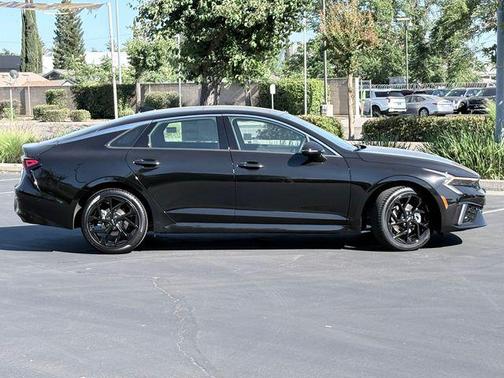 Aurora Black Pearl 2026 Kia K5 GT-Line FWD
