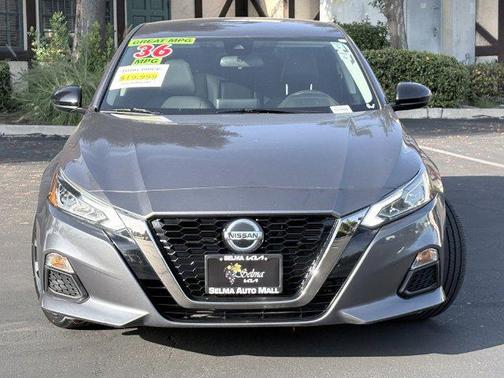 Gun Metallic 2021 Nissan Altima SR FWD