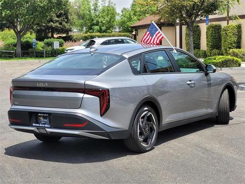 2025 Kia K4 EX