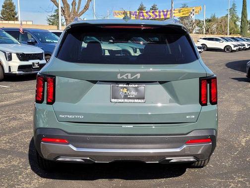 2026 Kia Sorento Hybrid EX