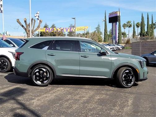 2026 Kia Sorento Hybrid EX