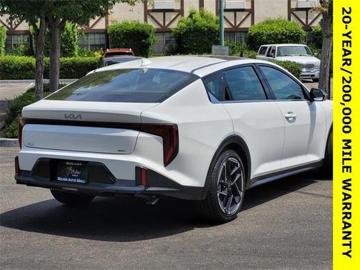 2025 Kia K4 GT-Line