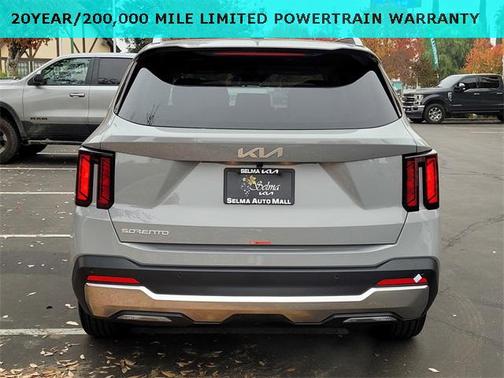 2026 Kia Sorento S
