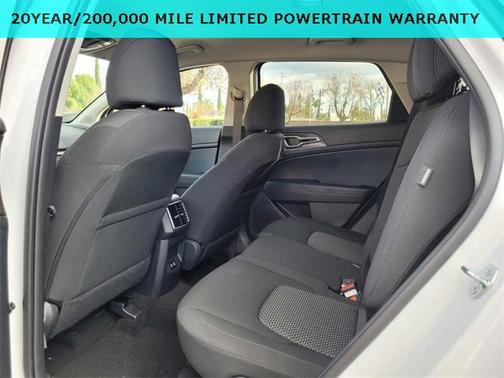 2026 Kia Sportage LX