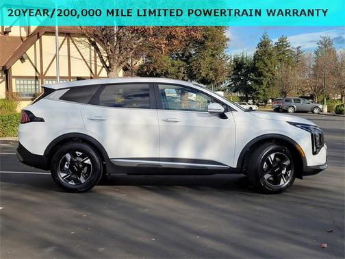 2026 Kia Sportage LX