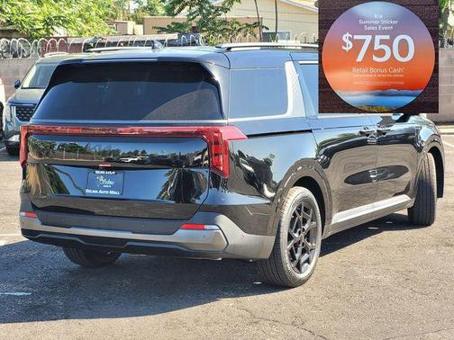 Aurora Black Pearl 2026 Kia Carnival SX