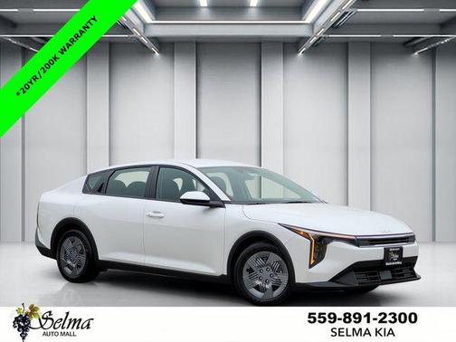 2025 Kia K4 LX