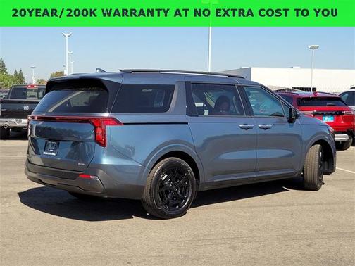 2026 Kia Carnival Hybrid SX