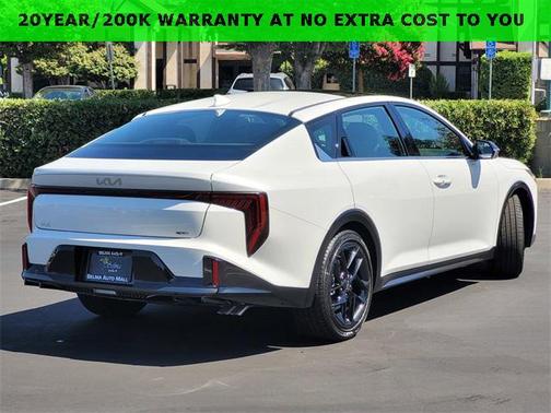 2025 Kia K4 GT-Line Turbo