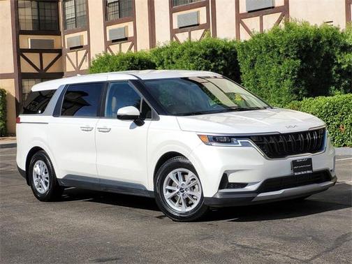 2022 Kia Carnival LXS