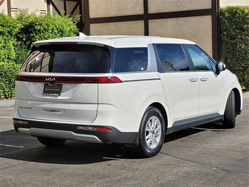 2022 Kia Carnival LXS