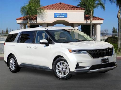 2022 Kia Carnival LXS