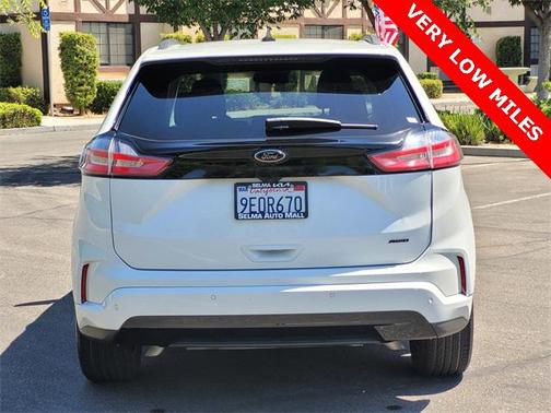 2022 Ford Edge SE