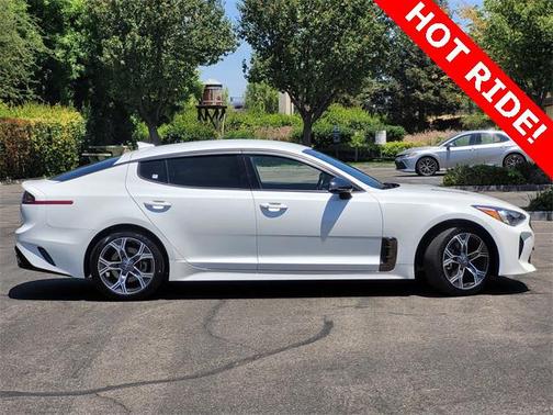 2020 Kia Stinger GT-Line