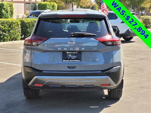 2022 Nissan Rogue SL