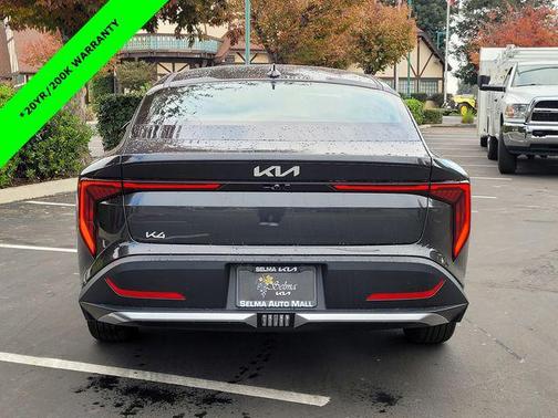 2025 Kia K4 LXS