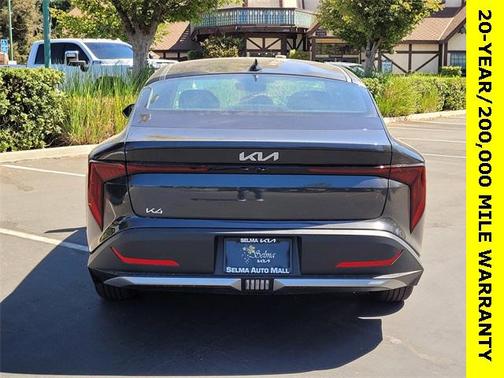 2025 Kia K4 LXS