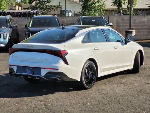 Snow White Pearl 2026 Kia K5 GT-Line FWD