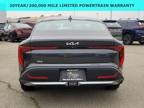 2025 Kia K4 LX