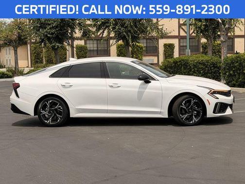 Snow White Pearl 2025 Kia K5 GT-Line