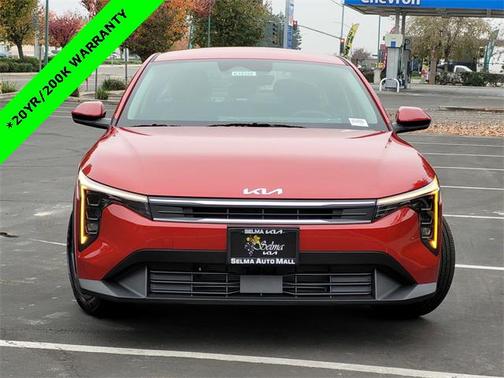 2025 Kia K4 LXS