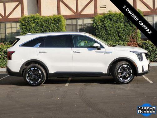 2024 Kia Sorento S