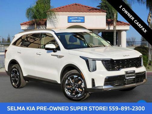 2024 Kia Sorento S