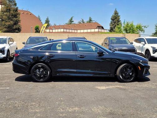 Aurora Black Pearl 2026 Kia K5 GT-Line FWD