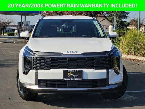 Glacial White Pearl 2026 Kia Sportage LX
