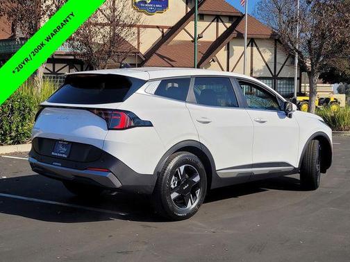 2026 Kia Sportage LX