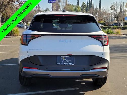 2026 Kia Sportage LX