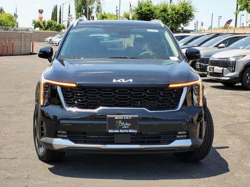 Aurora Black Pearl 2026 Kia Sorento Hybrid EX