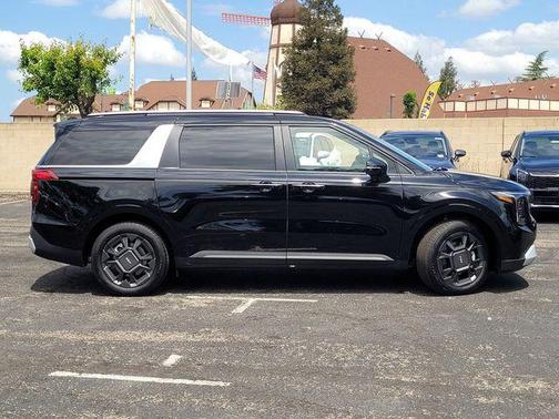 Aurora Black Pearl 2026 Kia Carnival Hybrid EX