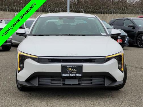 2025 Kia K4 LX