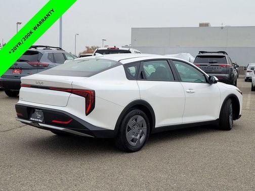 2025 Kia K4 LX