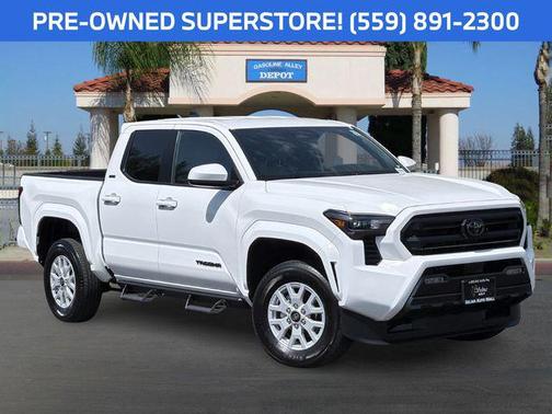Ice Cap 2026 Toyota Tacoma SR5