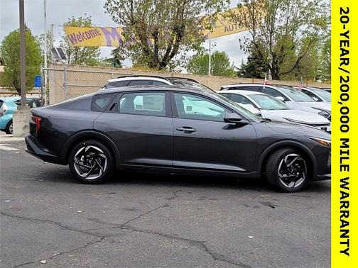 2025 Kia K4 EX