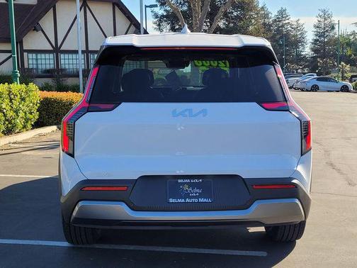 2026 Kia EV9 Light Long Range