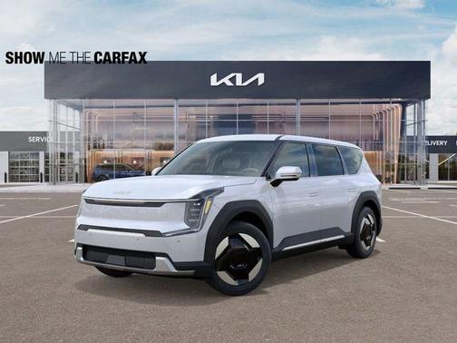 2026 Kia EV9 Light Long Range