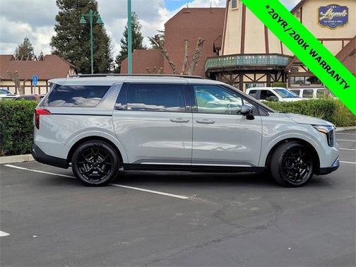 2026 Kia Carnival Hybrid SX