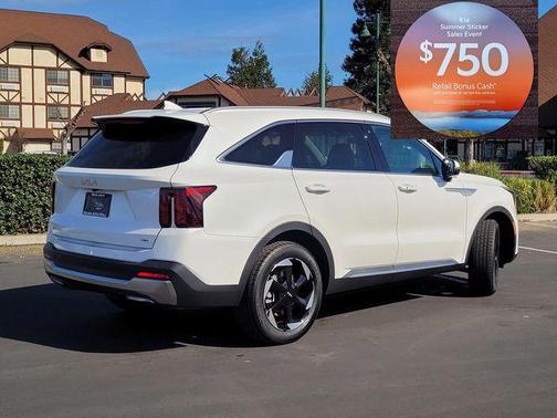 Snow White Pearl 2026 Kia Sorento Hybrid EX