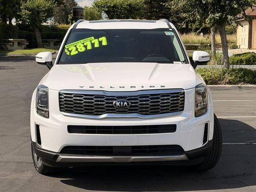 Glacial White Pearl 2021 Kia Telluride S
