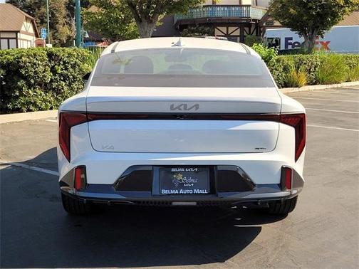 2025 Kia K4 GT-Line