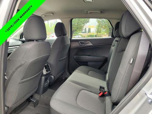 2026 Kia Sportage Hybrid LX