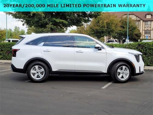 2026 Kia Sorento LX