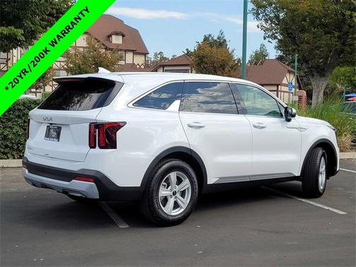 2026 Kia Sorento LX