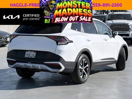 Glacial White Pearl 2025 Kia Sportage EX