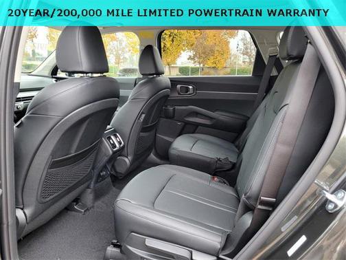 2026 Kia Sorento Hybrid EX