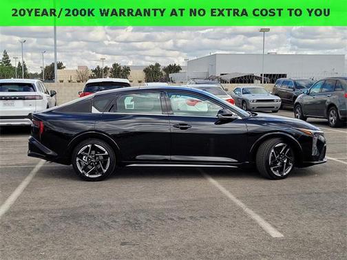 2025 Kia K4 GT-Line